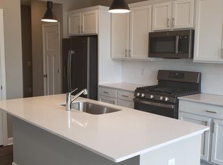 1851 Tyrone Dr, Shakopee, MN 55379