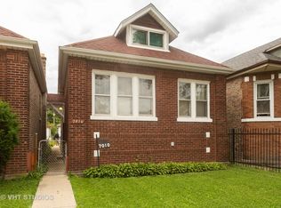 7010 S Oakley Ave, Chicago, IL
