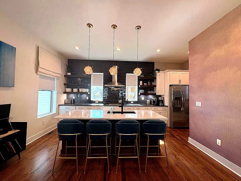 306 Pullen Ave — Photo 24
