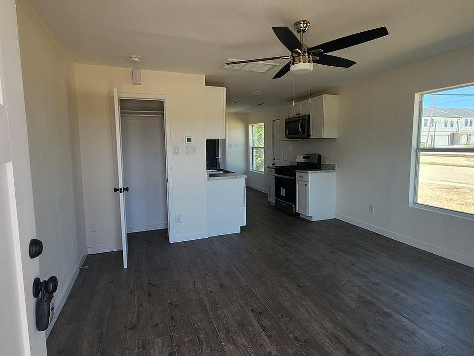 1st image of 917 17th St #917
