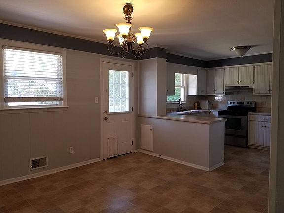 4th image of 209 Valdes Dr