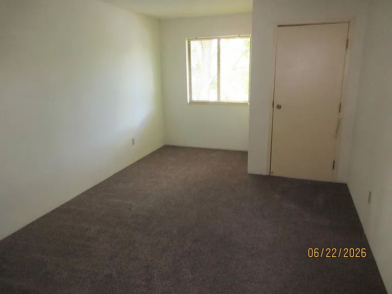 N111W15623 Vienna Ct #14 — Photo 11