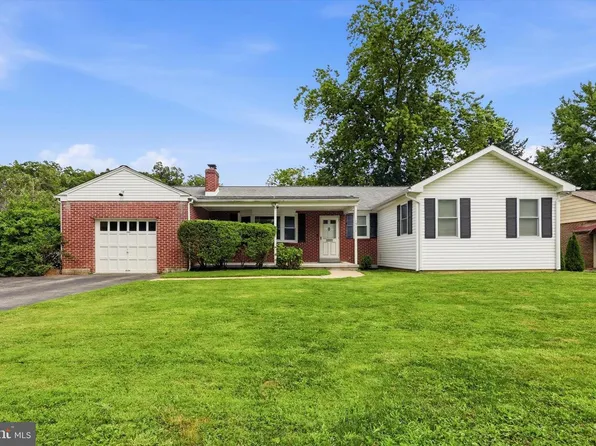 1511 Stony Run Dr, Wilmington, DE 19803