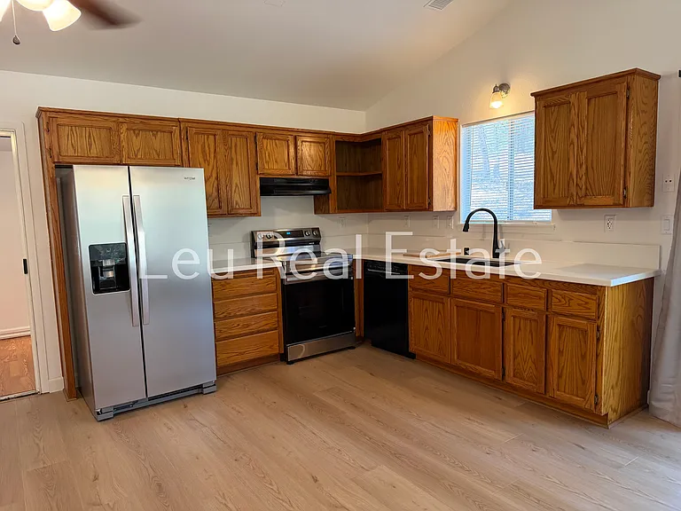 2598 Running Deer Rd — Photo 2