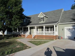 8304 149th St W, Taylor Ridge, IL 61284