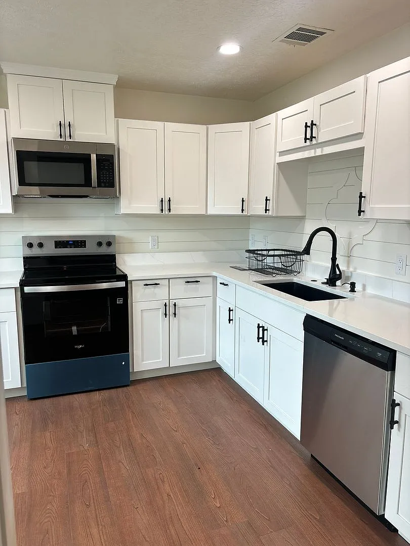 2809 Lagoon Knoll — Photo 3