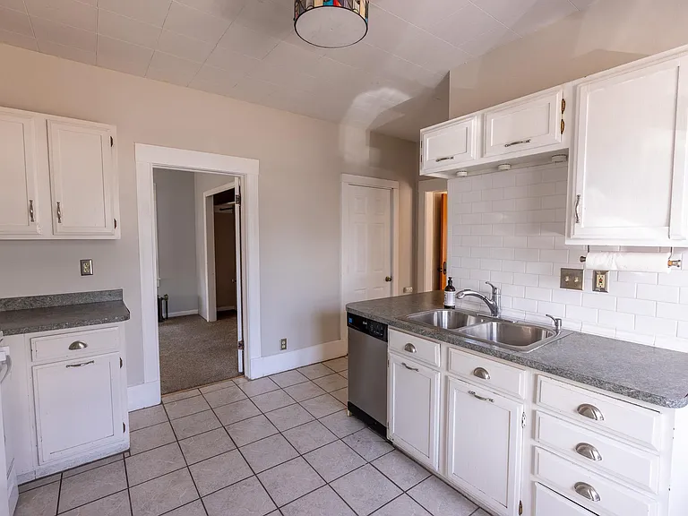 1211 E Boulder St — Photo 9