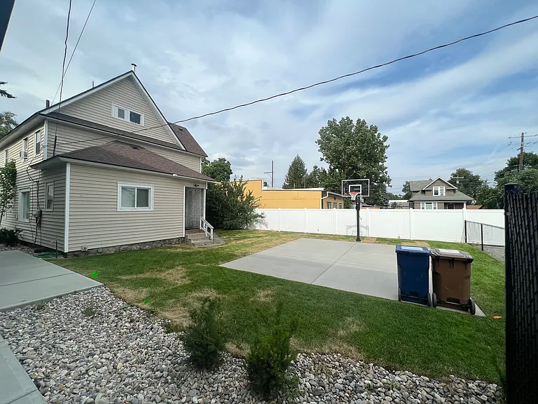 1907 W Boone Ave — Photo 62