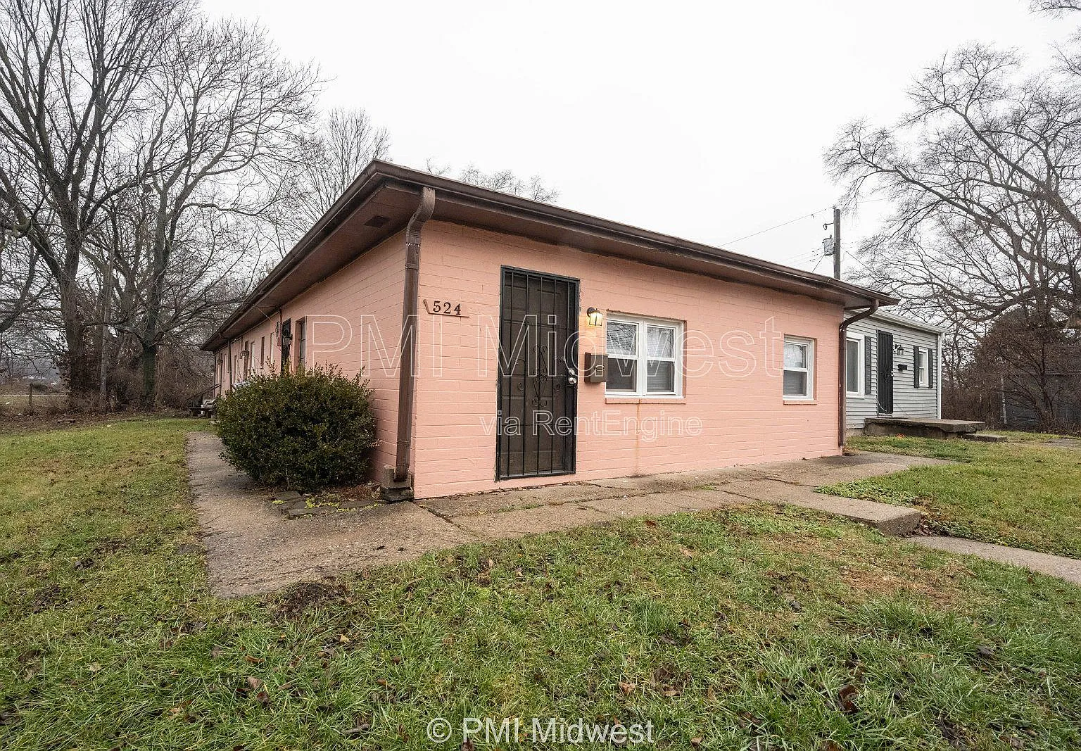 2 bed, 1.0 bath, 669 sqft, $949 — Photo 3