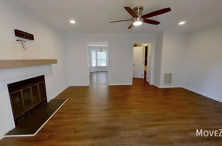 5622 Darrow Dr — Photo 16