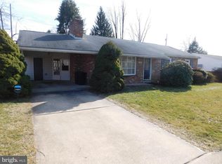 102 W Green St, Shiremanstown, PA