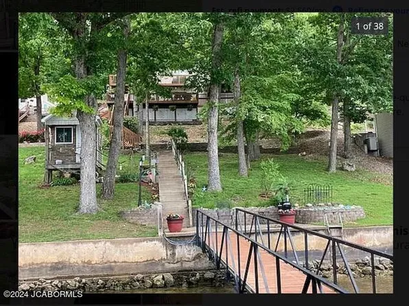 141 Lakeview Rd, Lake Ozark, MO 65049
