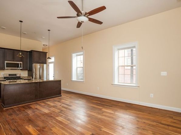 313 S Broadway APT 9