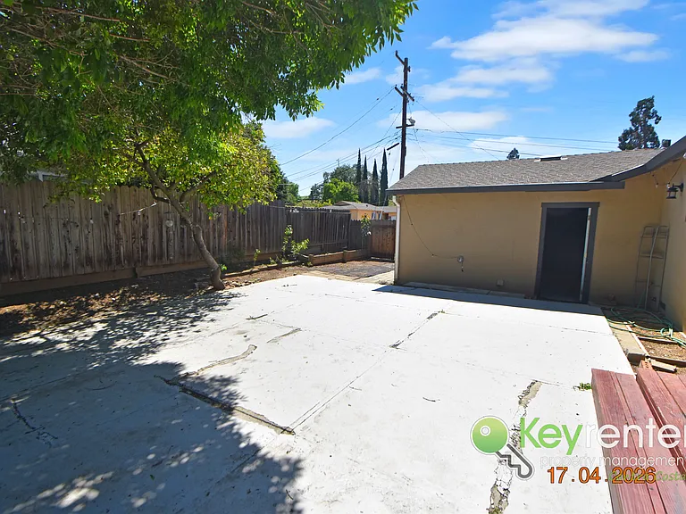 5127 Red Oak Dr — Photo 23