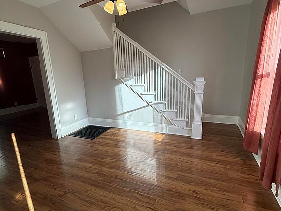 2nd image of 335 Gladstone St