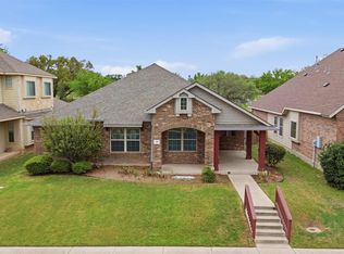 339 Sycamore St, Georgetown, TX 78633