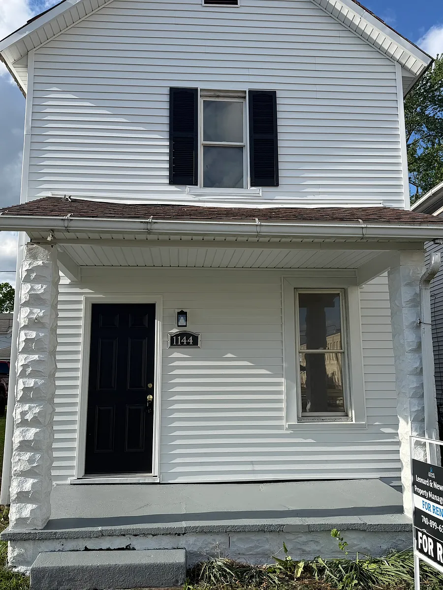 Building Photo - 1144 Adams St