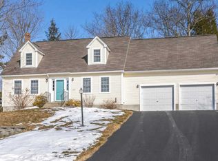 100 Quincy Dr, Gorham, ME 04038