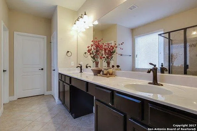 27418 Valle Blf — Photo 16