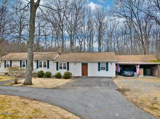111 Laurel Acres Rd, Milford, PA 18337