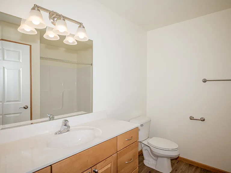 400 Larkin St — Photo 9