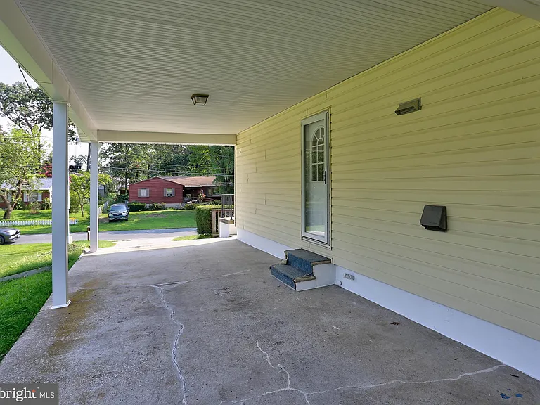 807 Danza Rd — Photo 5