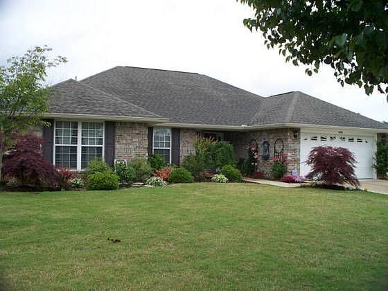 1st image of 7004 Thornwood Ln SE