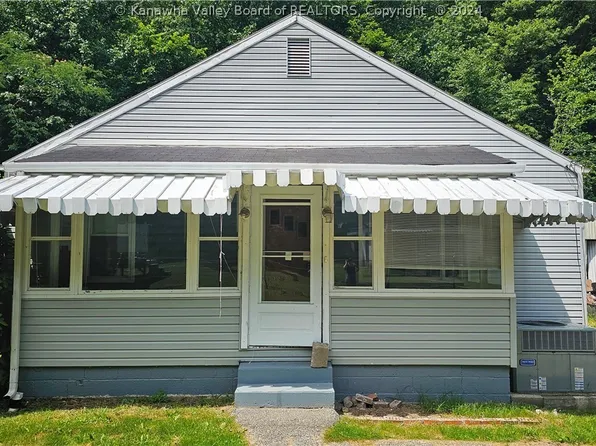 818 Georges Creek Dr, Charleston, WV 25306