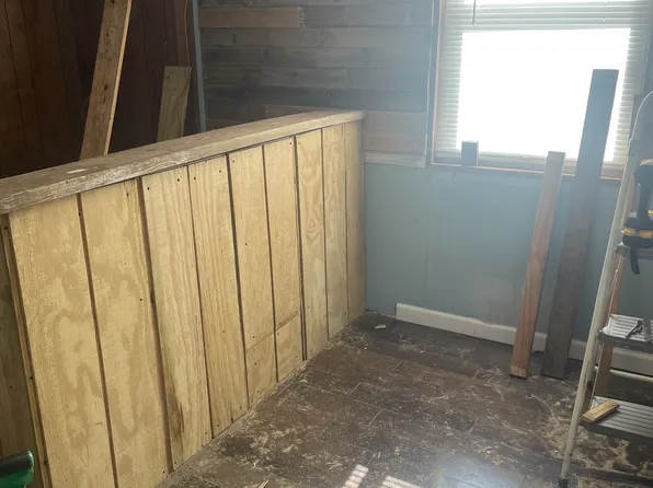 (undisclosed Address), Killen, AL 35645