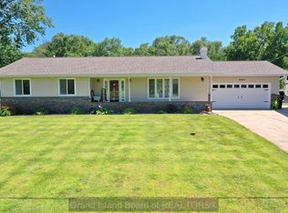 4945 Fort Kearney Rd, Grand Island, NE 68801