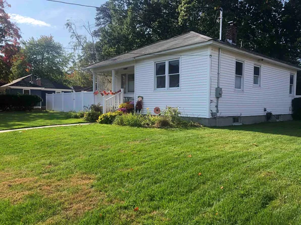 135 Glenwood Avenue, Manchester, NH 03102