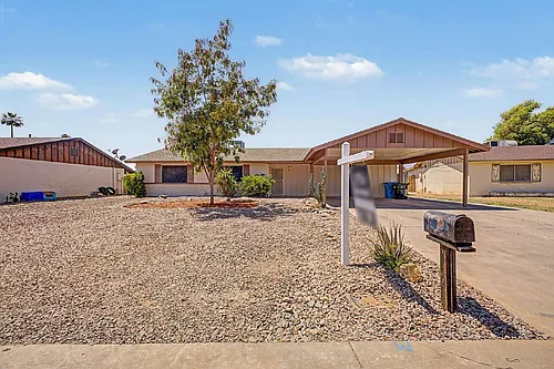 12446 N 36th Dr Photo 1