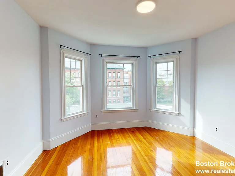 789 Columbia Rd #3 — Photo 5