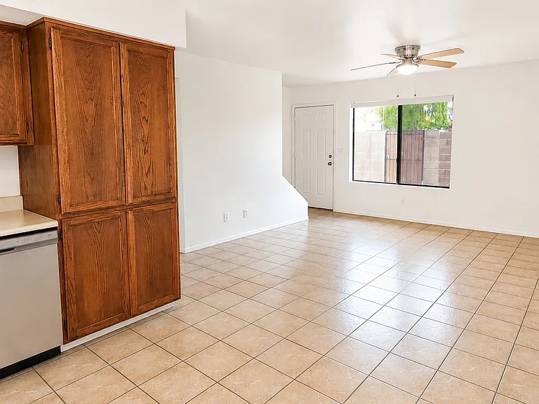 6228 E Greenway St #101 — Photo 8
