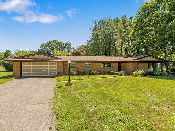 3rd image of 8438 Stellhorn Rd