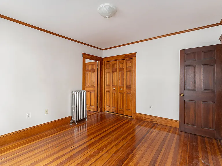 29-31 Chatham St #1 — Photo 14
