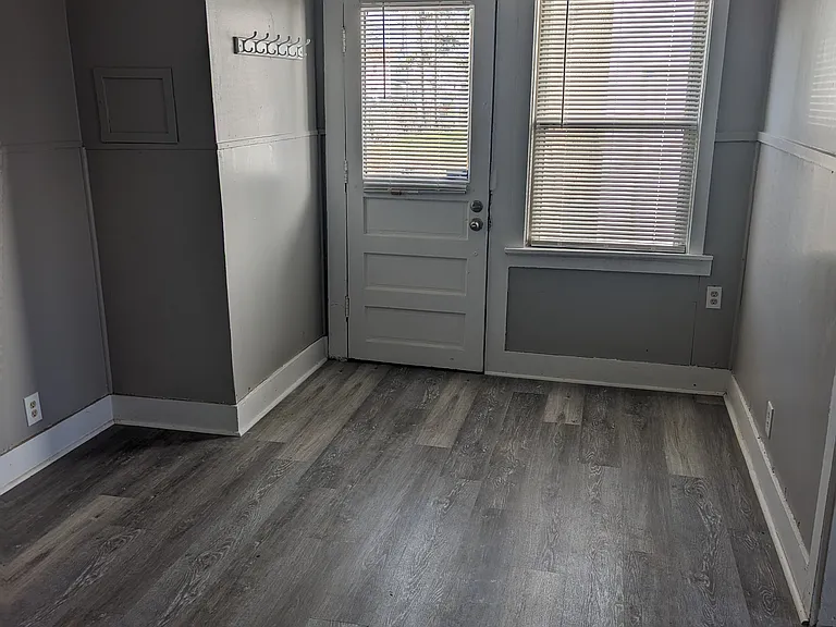 7 Dawson Pl #1 — Photo 6