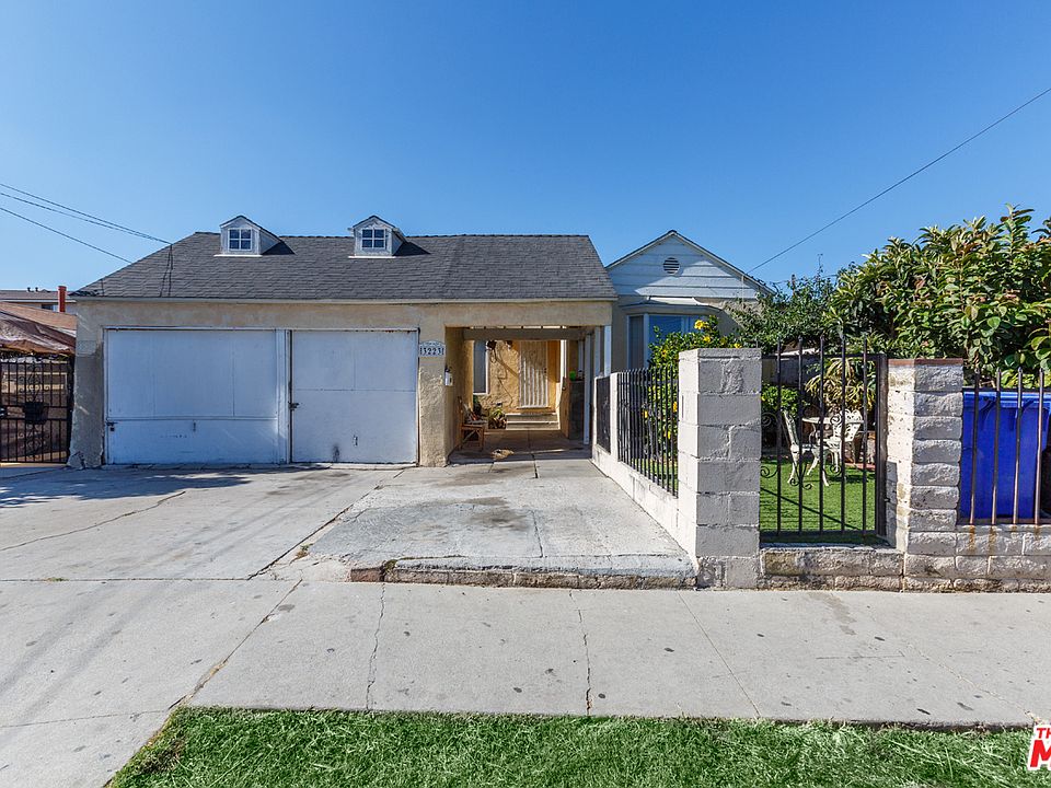 1st image of 3223 W 139th St
