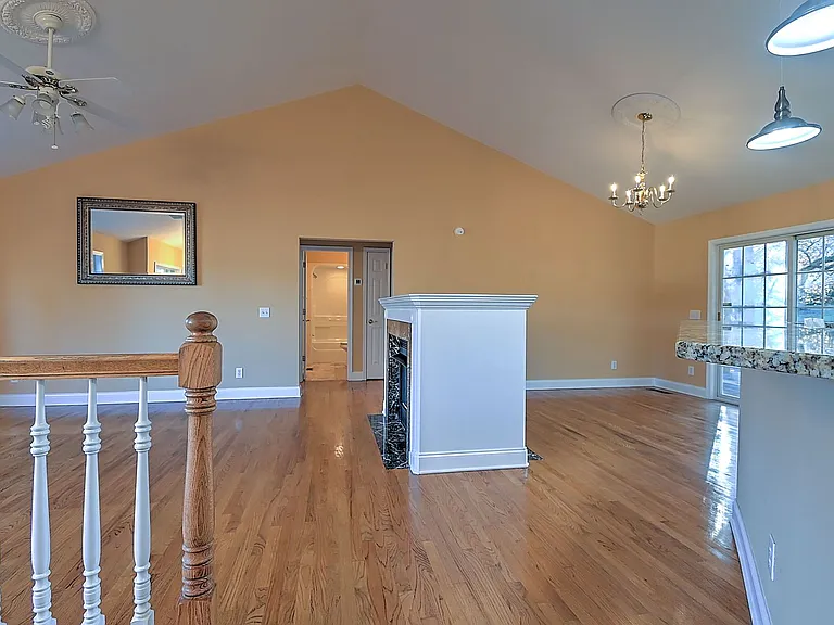 168 Old Mill Ct — Photo 19