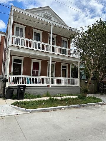 1st image of 1715 1st St