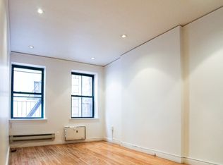 29 Bedford St, New York, NY 10014
