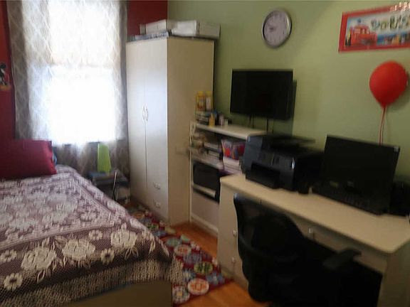 5th image of 3216 88th St