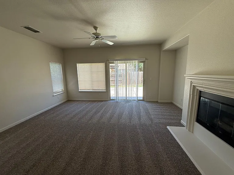 3588 Silverwood Rd — Photo 4