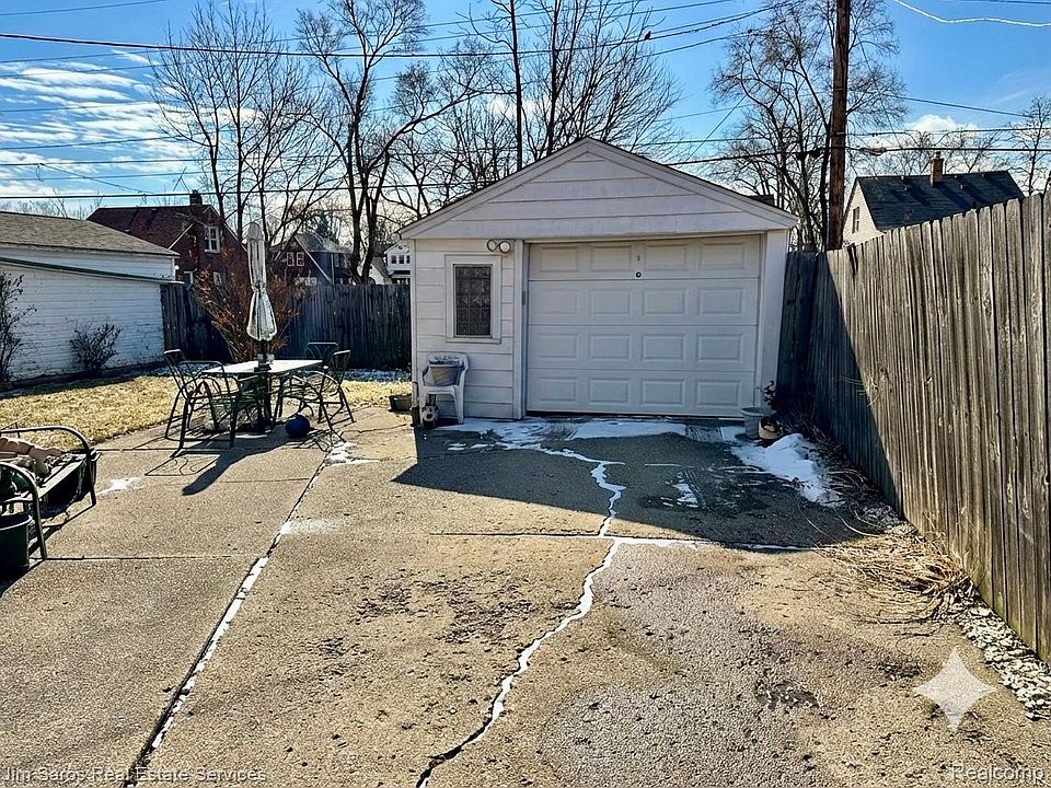 2nd image of 14056 E State Fair St