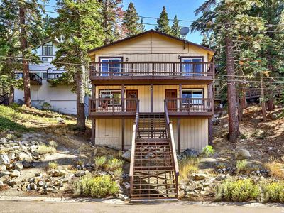 725 Gary Ln APT B, Stateline, NV, 89449