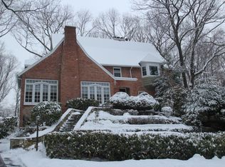 252 Old Oaks Rd, Fairfield, CT 06825