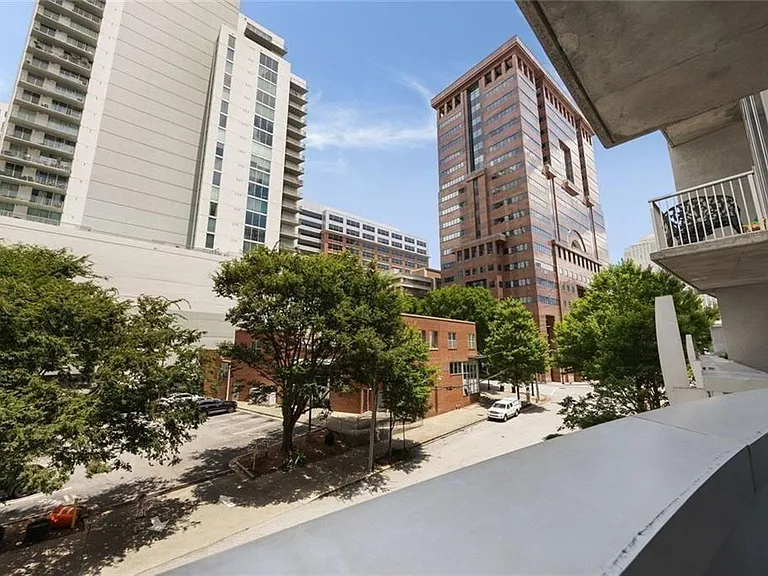 44 Peachtree Pl #428 — Photo 13