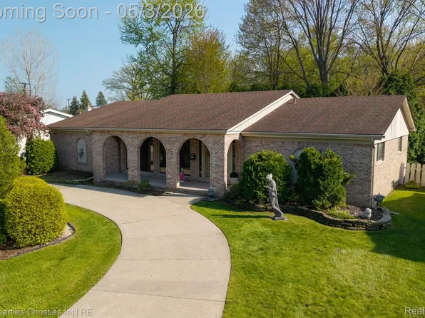 11340 Alger St, Warren, MI 48093