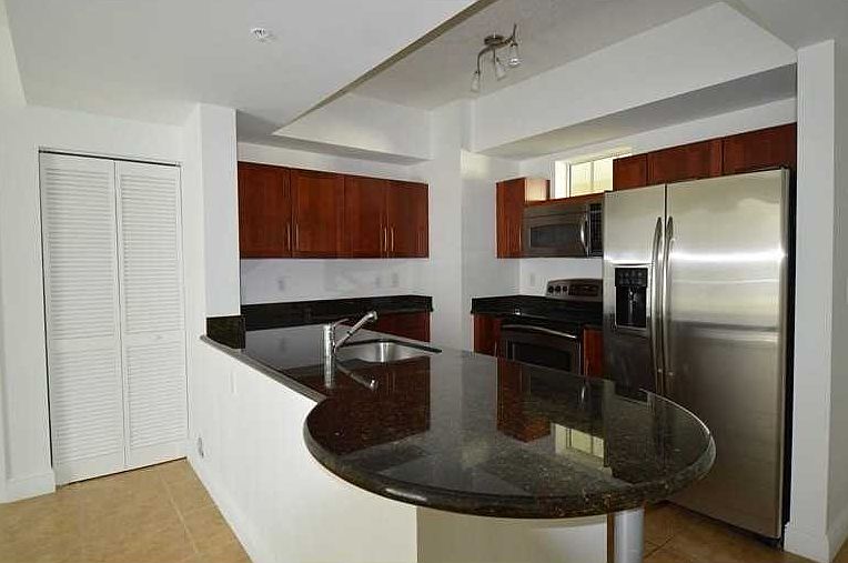 Downtown Dadeland 2/2 Rental