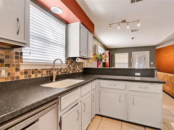 12718 Covington Trl, Austin, TX 78727